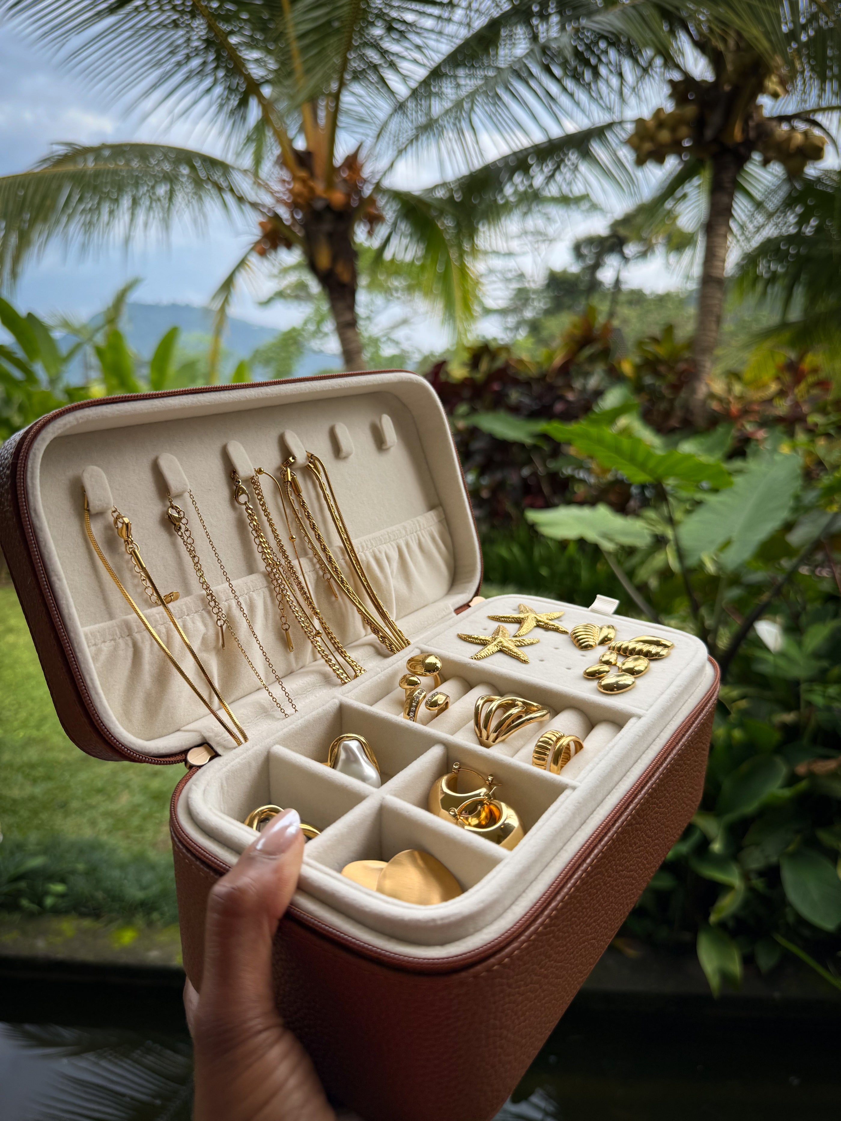 De 4 waterproof sieraden trends