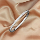 Sparkle – Waterproof zilveren armband op witte achtergrond – Meena Rotterdam